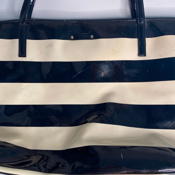kate spade Handbags - Kate Spade Purse